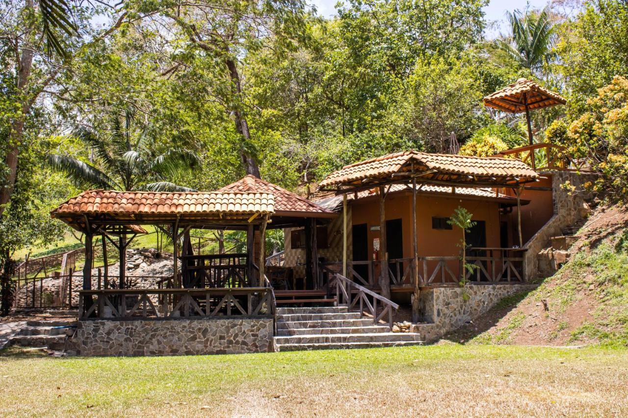 San Mateo Hotel Poza Blanca Lodge المظهر الخارجي الصورة